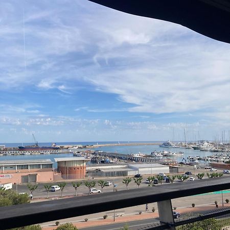 Vilanova i la Geltrú Beach Apartment מראה חיצוני תמונה